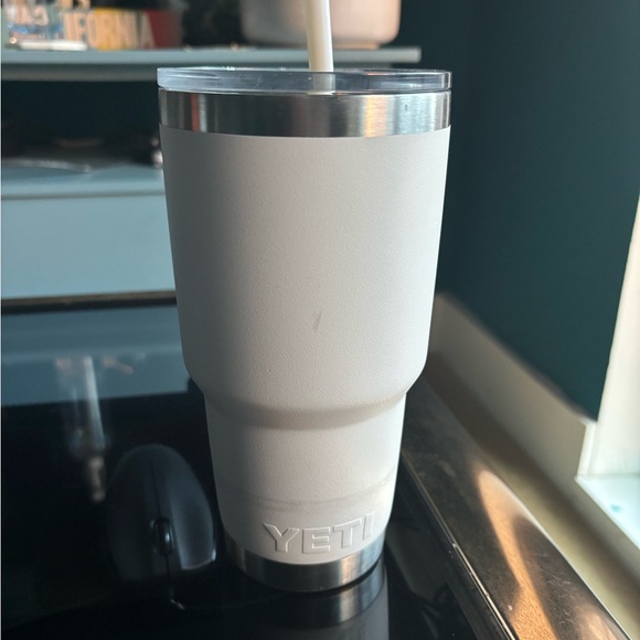 Yeti Other - YETI Stainless Steel and White Tumbler 32 oz with straw